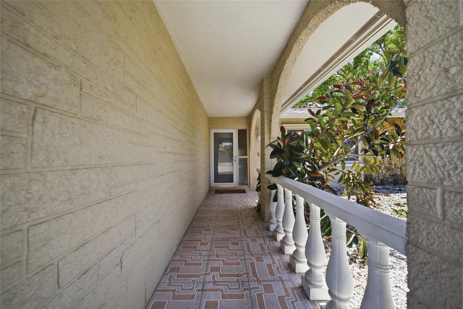 Single Family Residence at 1403 GARDEN AVE, TARPON SPRINGS, photo 8 of 48