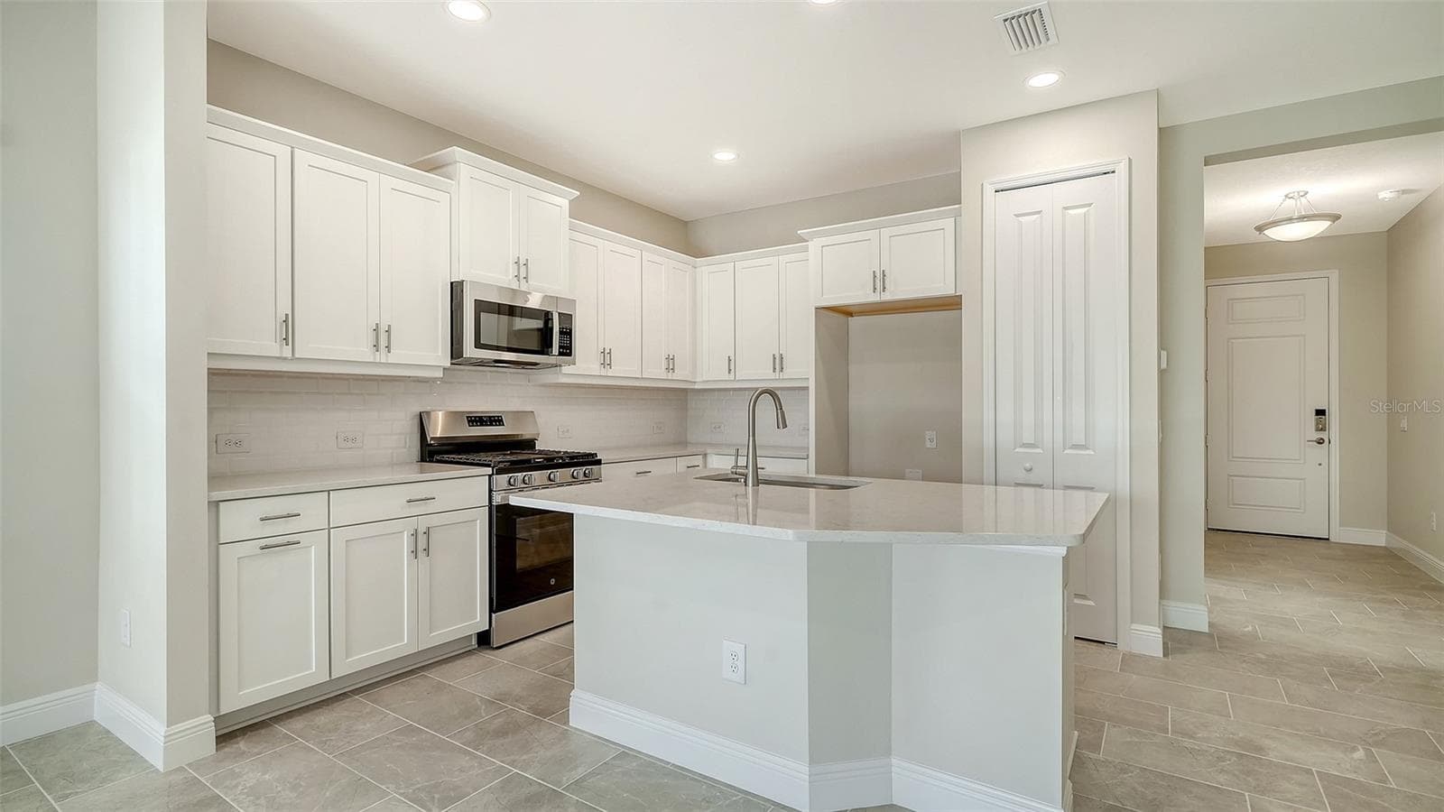 Villa at 264 ALTAMURA CIR, NOKOMIS, photo 14 of 37