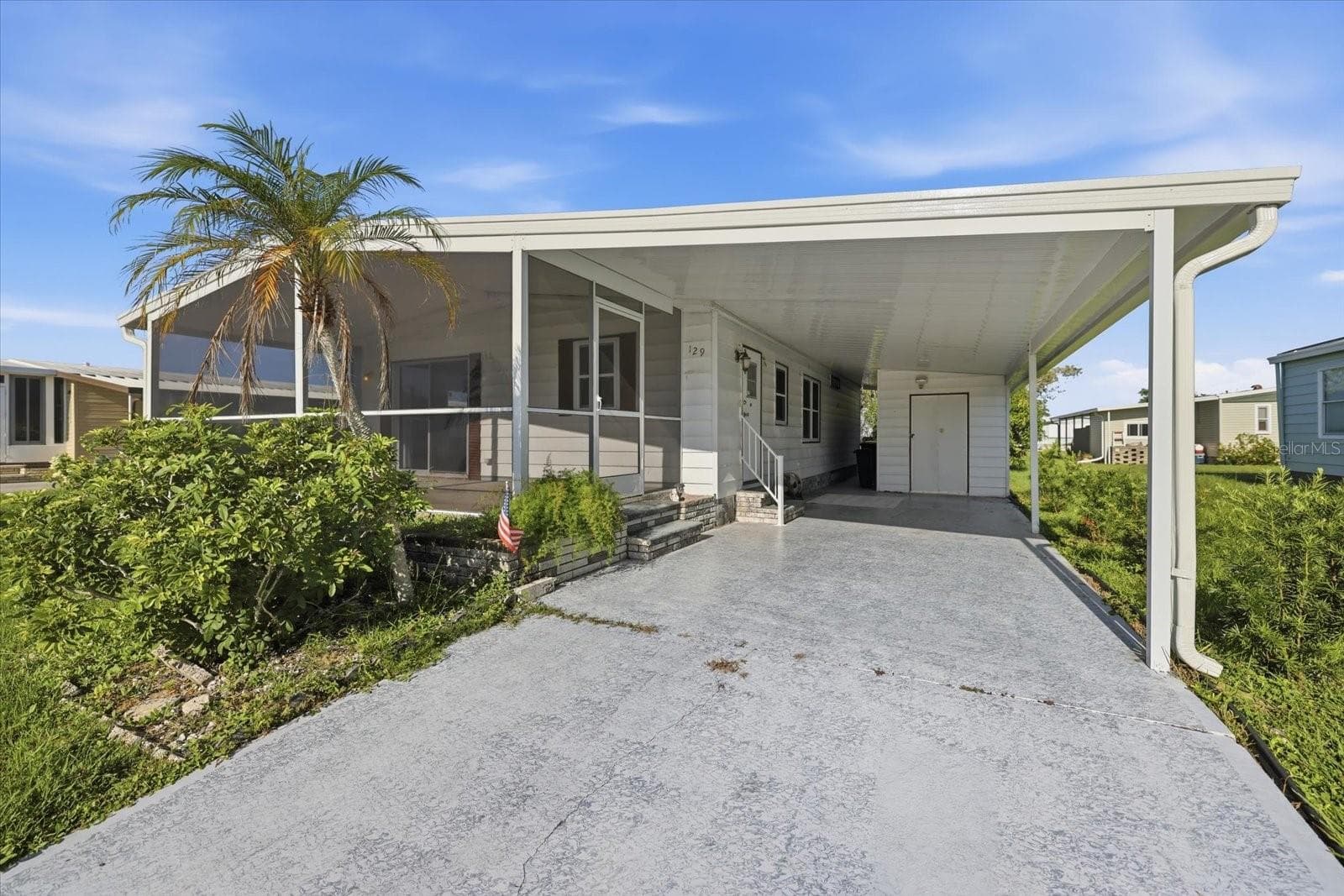 Manufactured Home at 129 NAUTICAL DR, NORTH PORT, photo 2 of 34