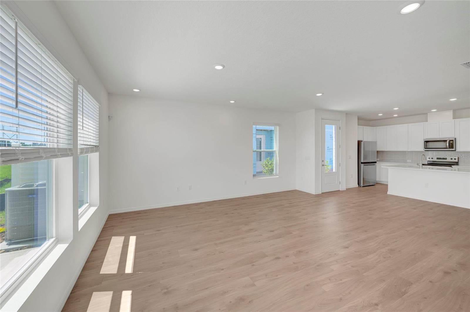 Family Room - 6418 JENSEN VIEW AVE, APOLLO BEACH