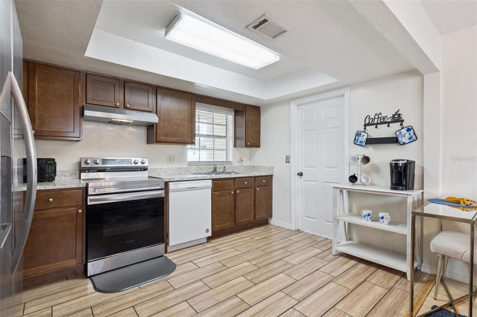 Single Family Residence at 1912 SAXON BLVD, DELTONA, photo 9 of 23