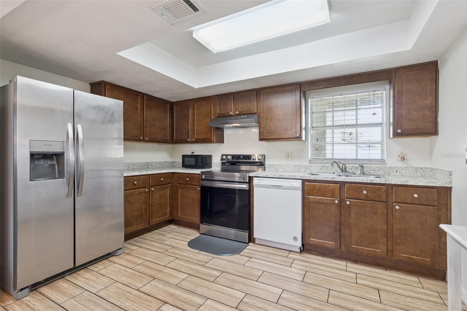 Single Family Residence at 1912 SAXON BLVD, DELTONA, photo 11 of 23