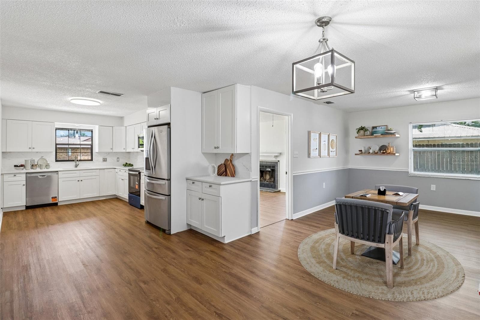 Virtually Staged - 2718 SHADYWOOD PL, LAKELAND