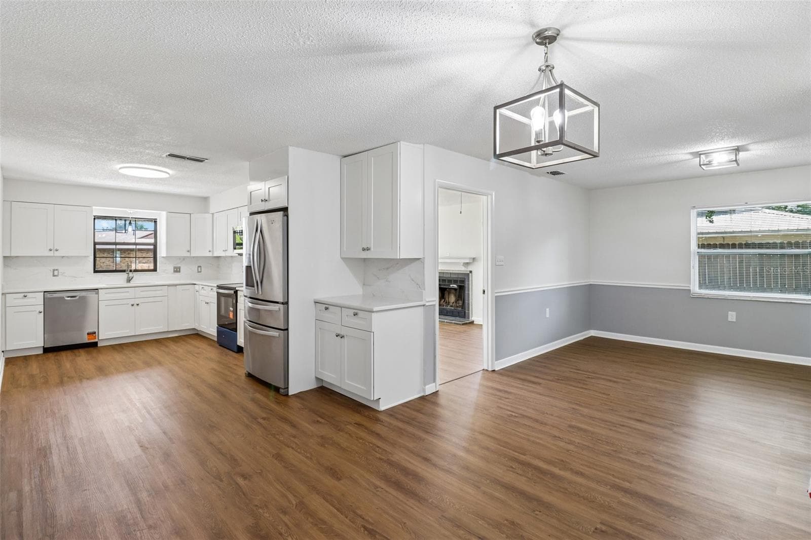Single Family Residence at 2718 SHADYWOOD PL, LAKELAND, photo 7 of 33
