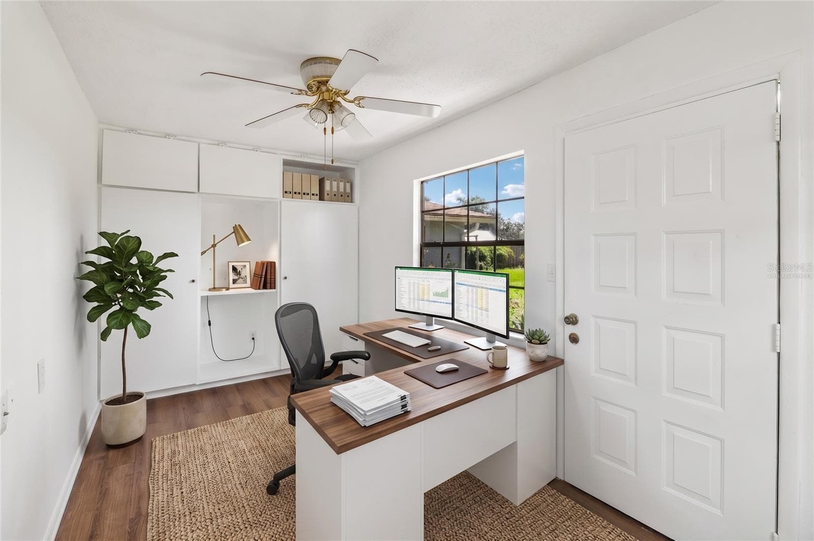 Virtually Staged - 2718 SHADYWOOD PL, LAKELAND