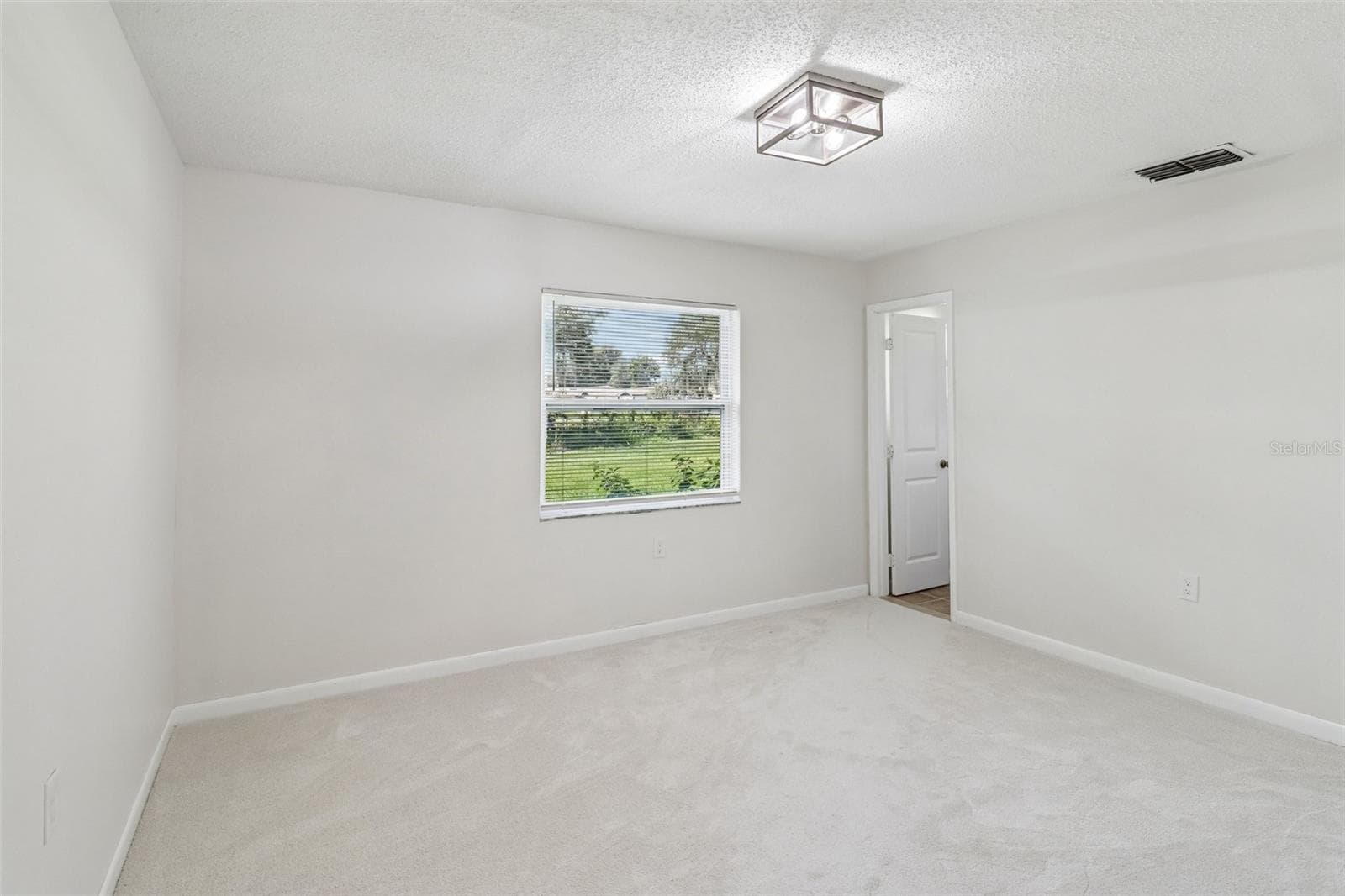 Single Family Residence at 2718 SHADYWOOD PL, LAKELAND, photo 17 of 33