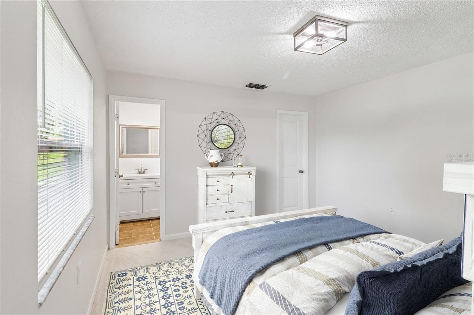 Virtually Staged - 2718 SHADYWOOD PL, LAKELAND