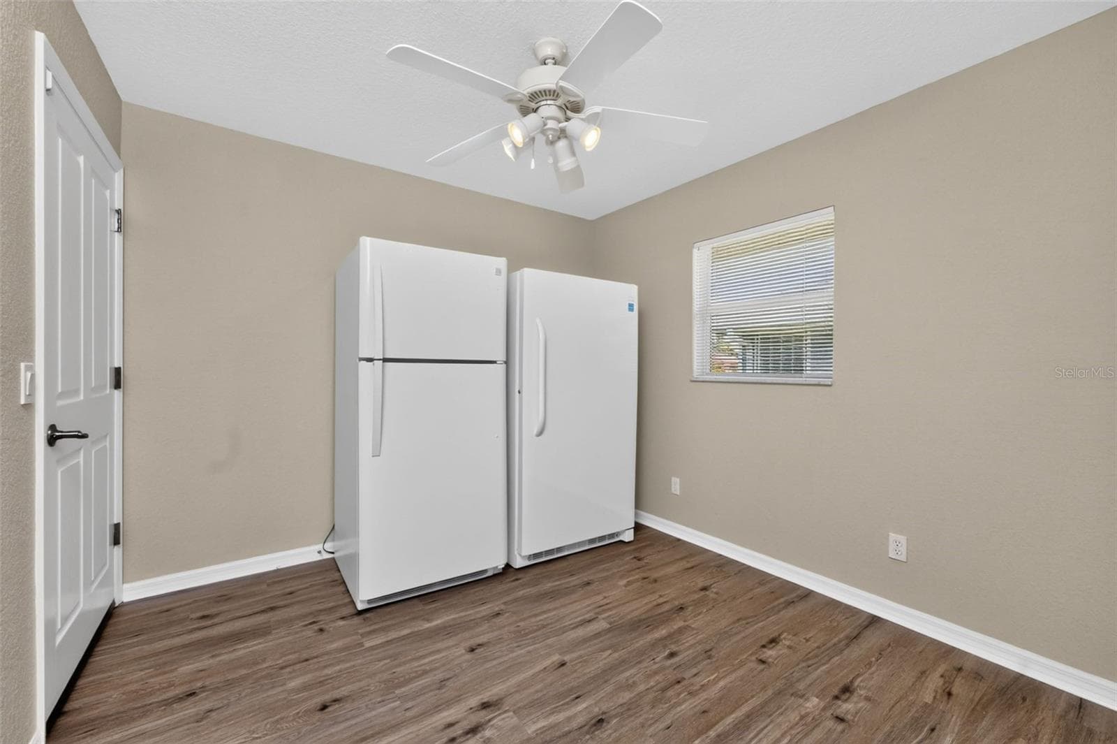 Office/Den/Studio - 8 SPORTSMAN RD, ROTONDA WEST