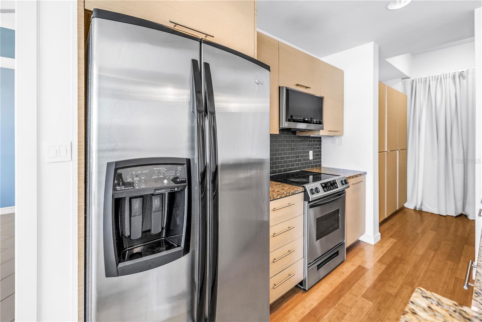 Condominium at 400 4TH AVE S #701, ST PETERSBURG, photo 23 of 62