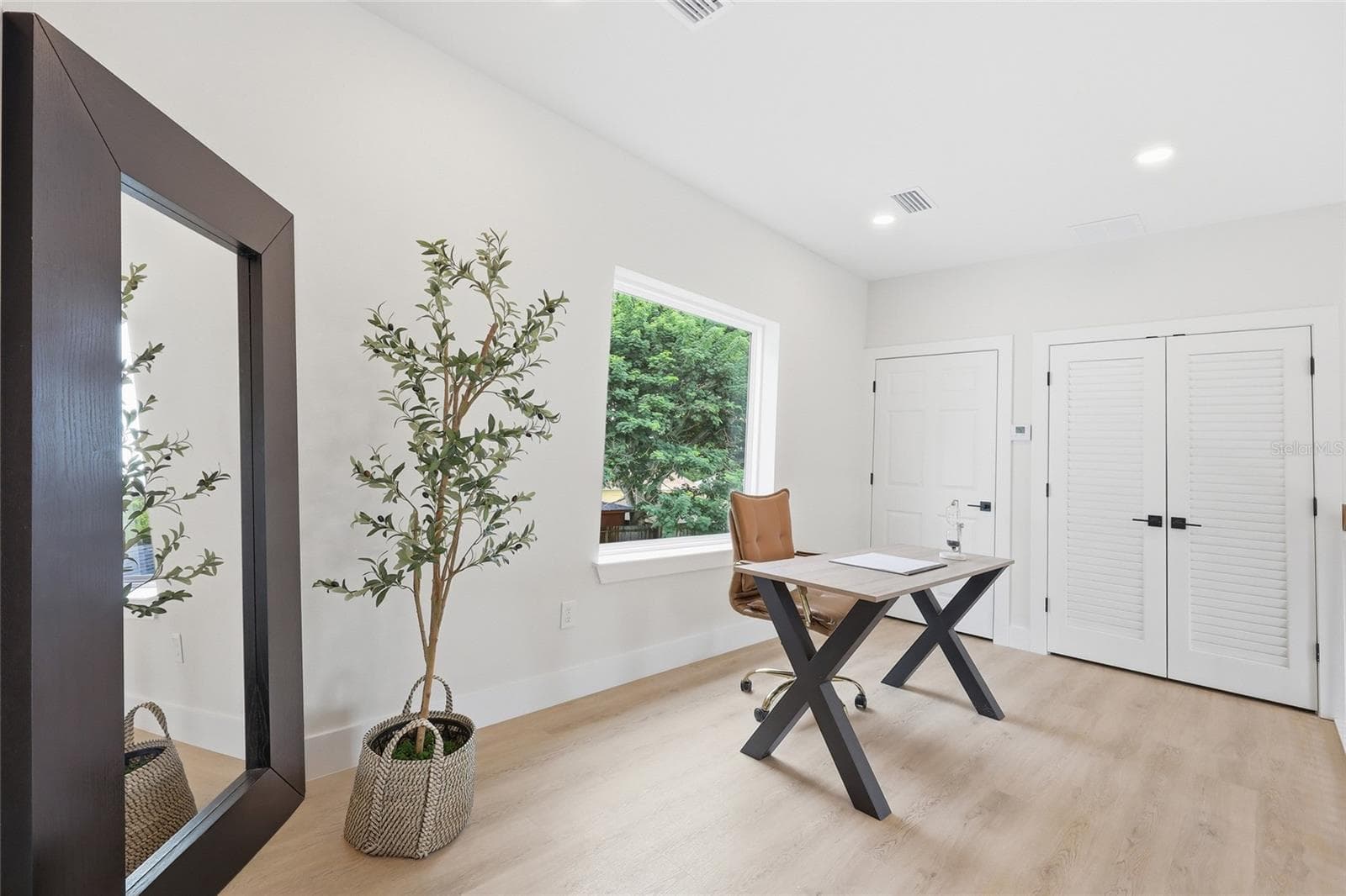 Bonus Loft - 351 E WILDMERE AVE, LONGWOOD