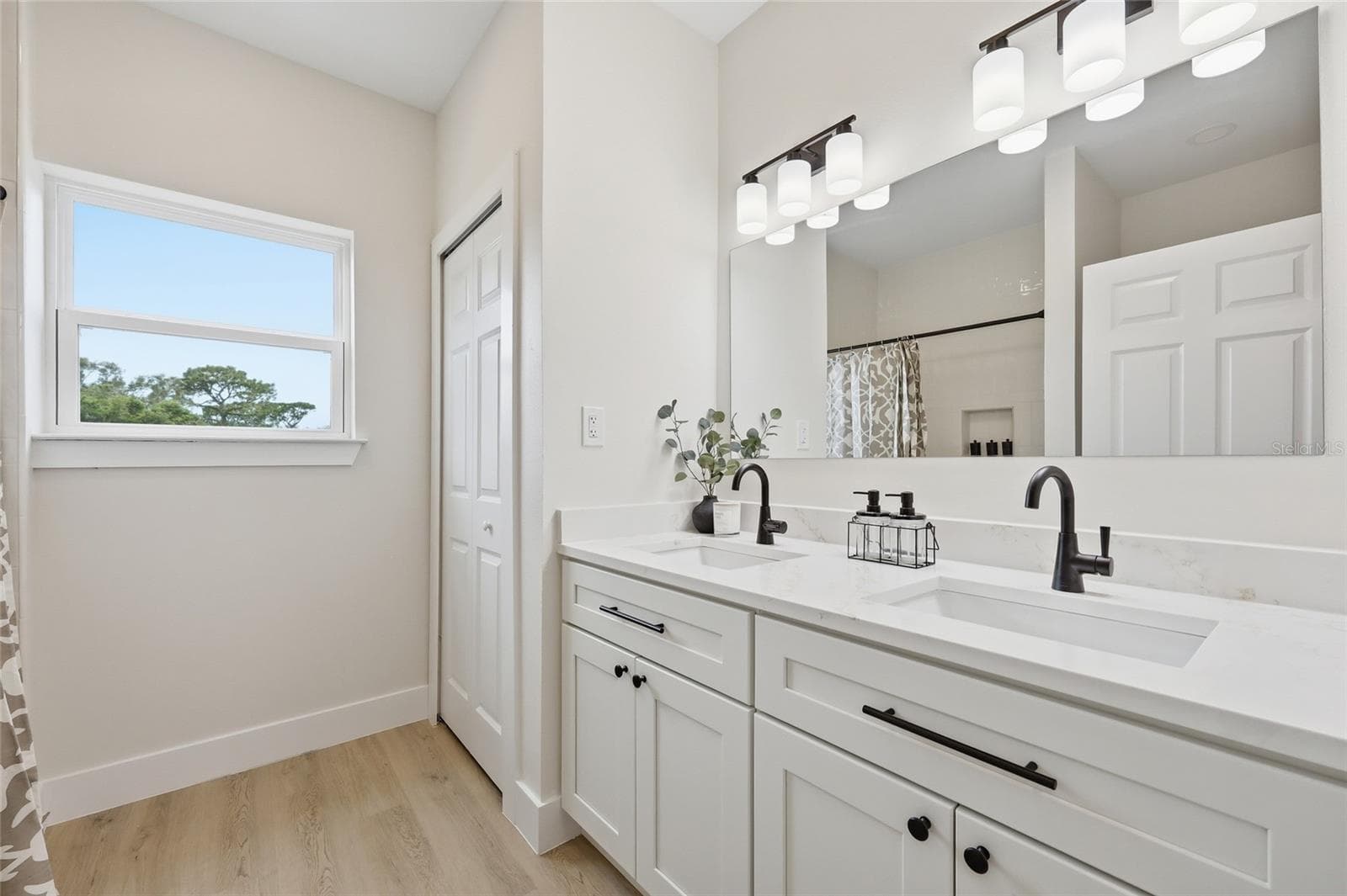 Bathroom 3 - Second Floor - 351 E WILDMERE AVE, LONGWOOD