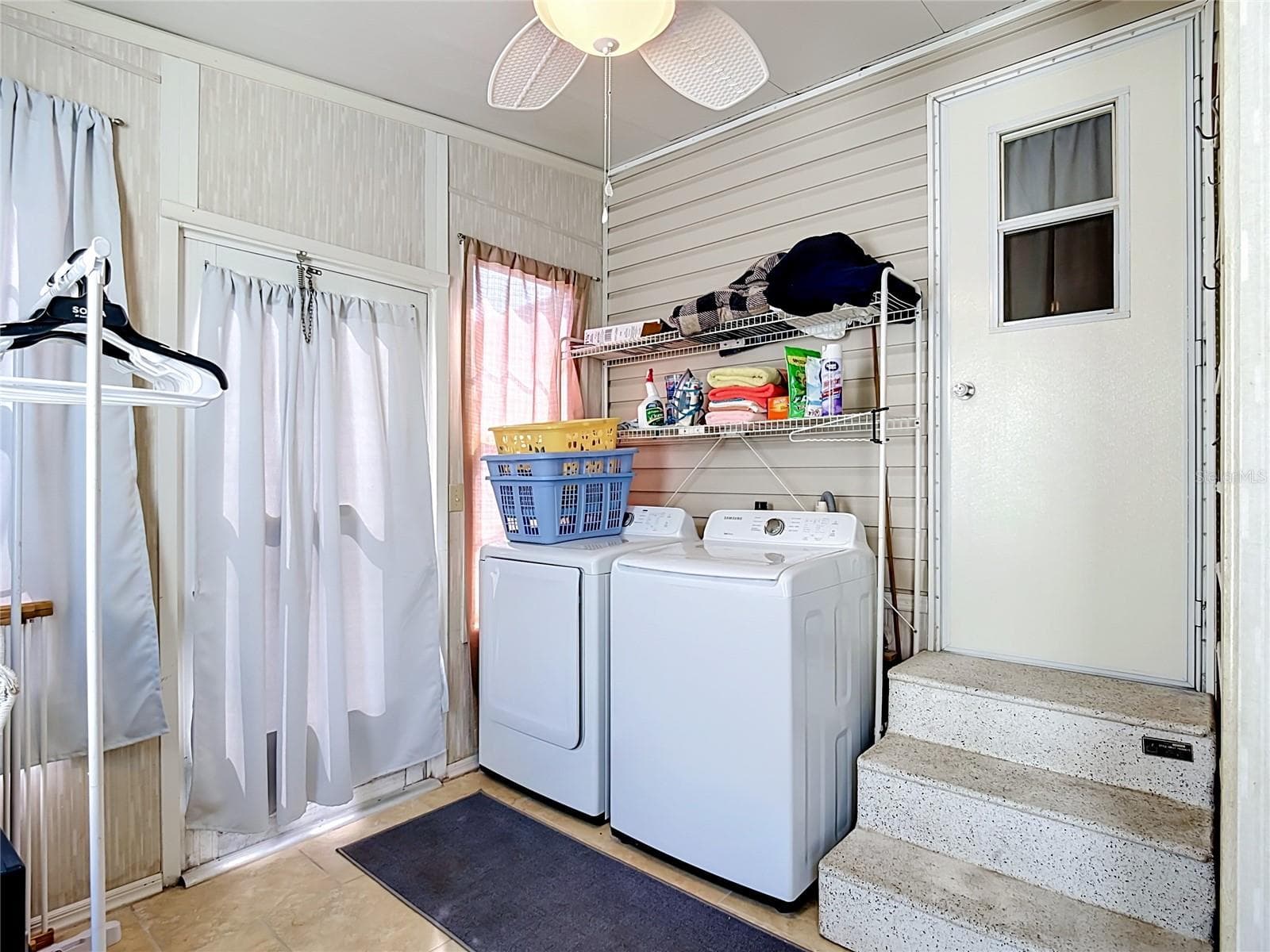 Laundry - 9000 US HWY 192 #81, CLERMONT