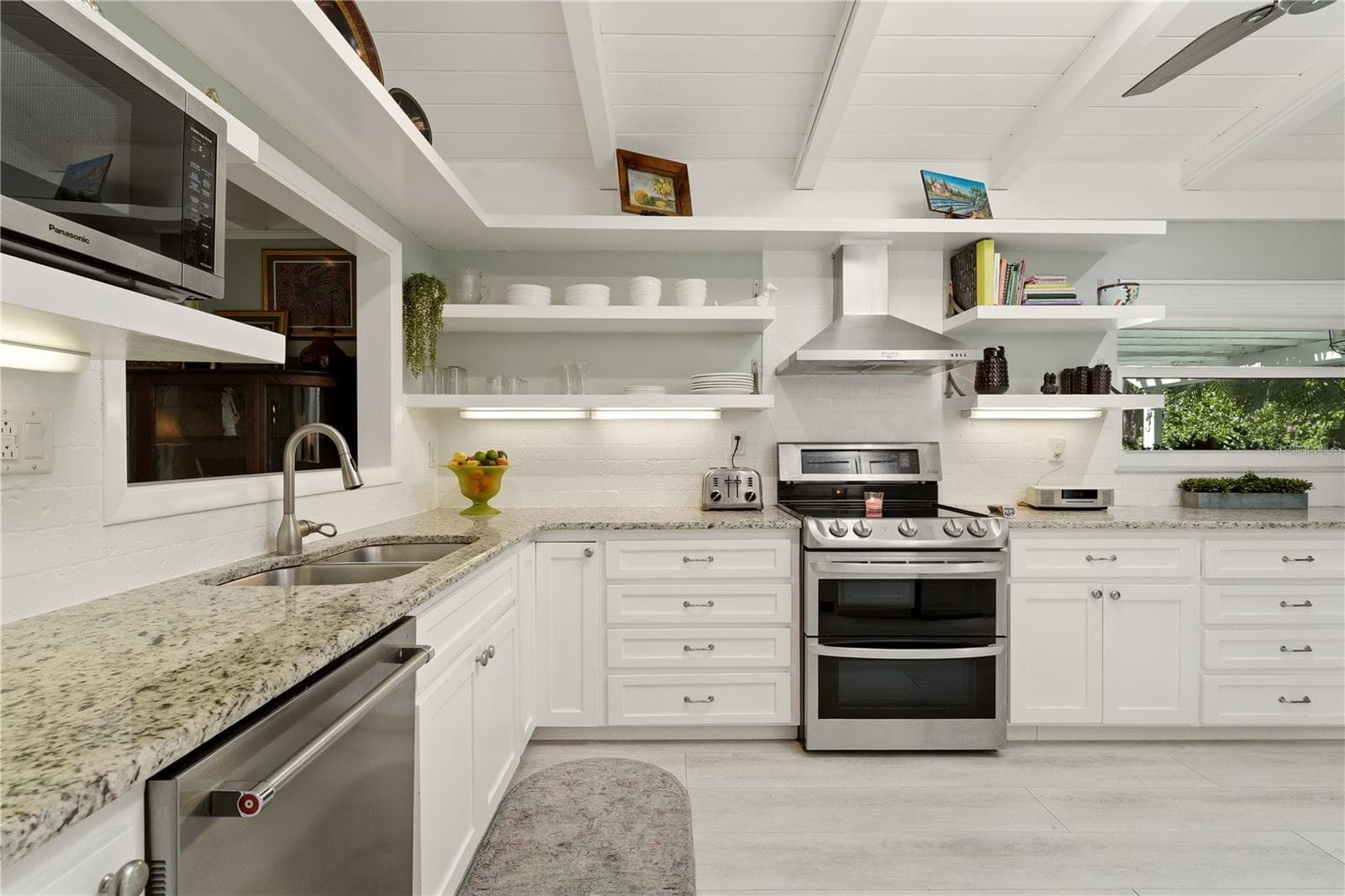 Single Family Residence at 3424 OLD OAK DR, SARASOTA, photo 13 of 52