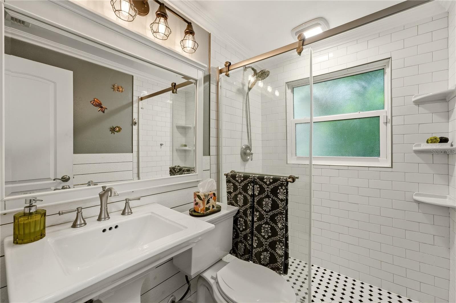 Single Family Residence at 3424 OLD OAK DR, SARASOTA, photo 28 of 52