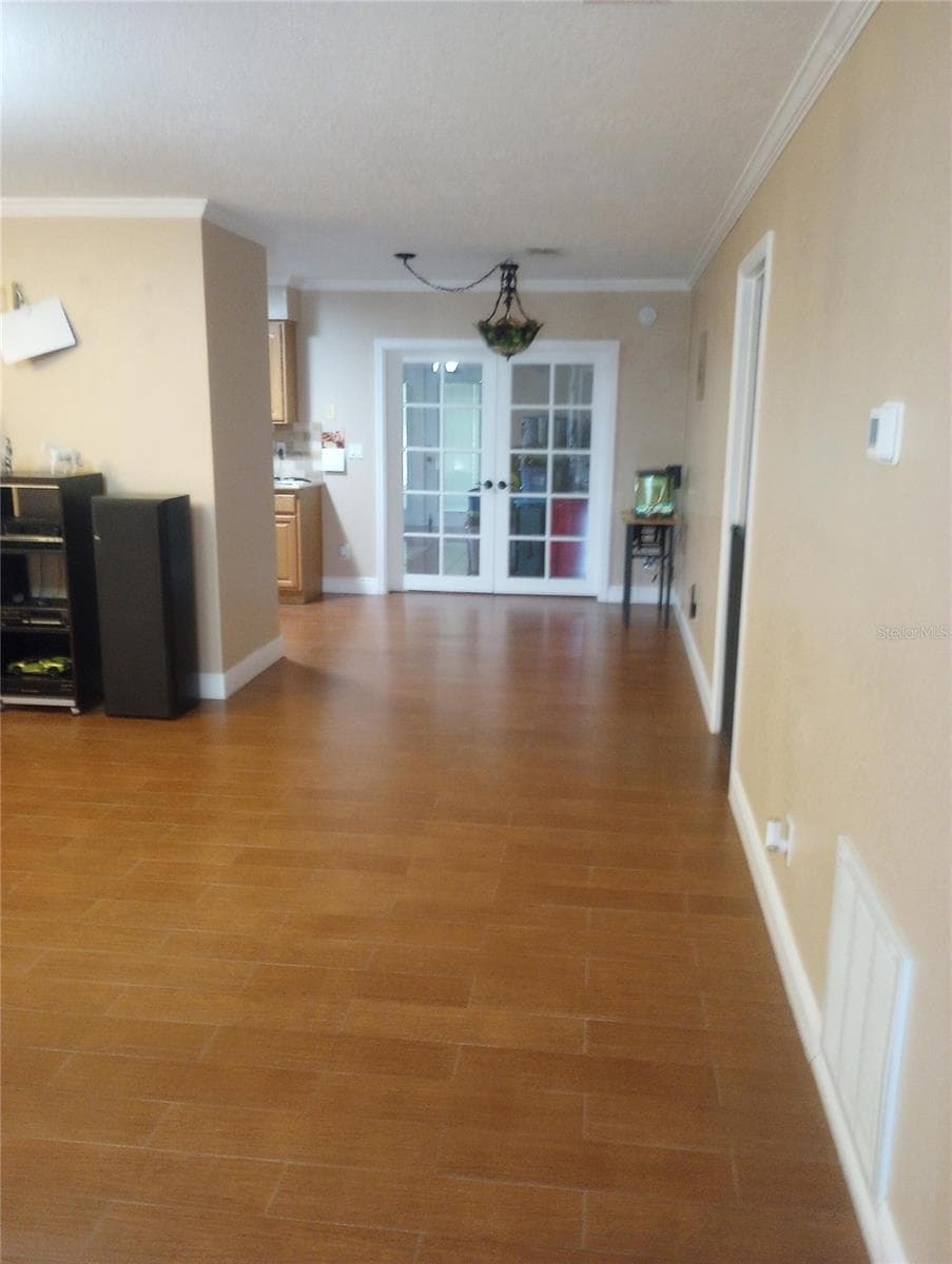 Single Family Residence at 13300 NE 38TH AVE, ANTHONY, photo 6 of 22