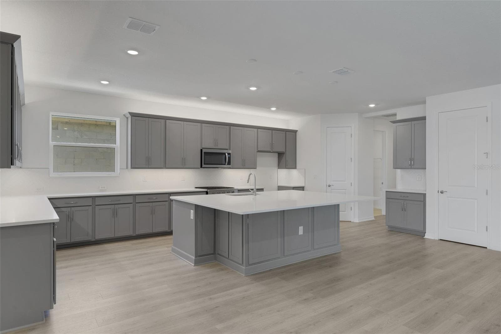 Single Family Residence at 17156 COTTONTAIL CIR, PUNTA GORDA, photo 21 of 36