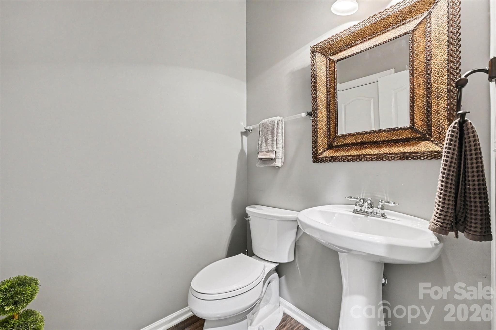 Main Floor Powder Room - 10139 Alvarado Way, Charlotte