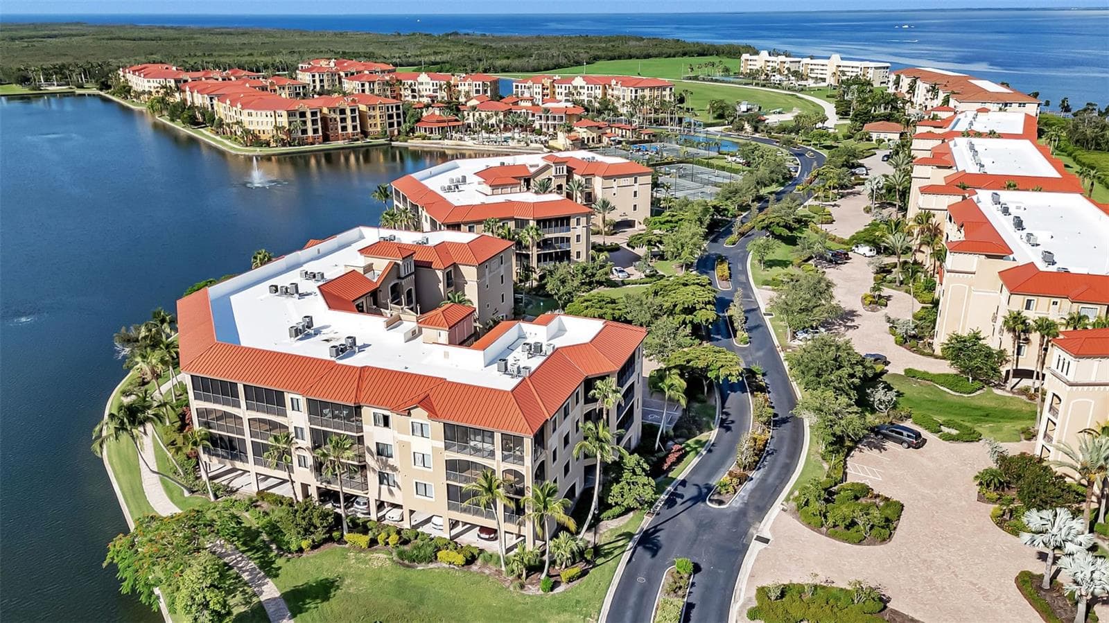 88 VIVANTE BLVD #8822