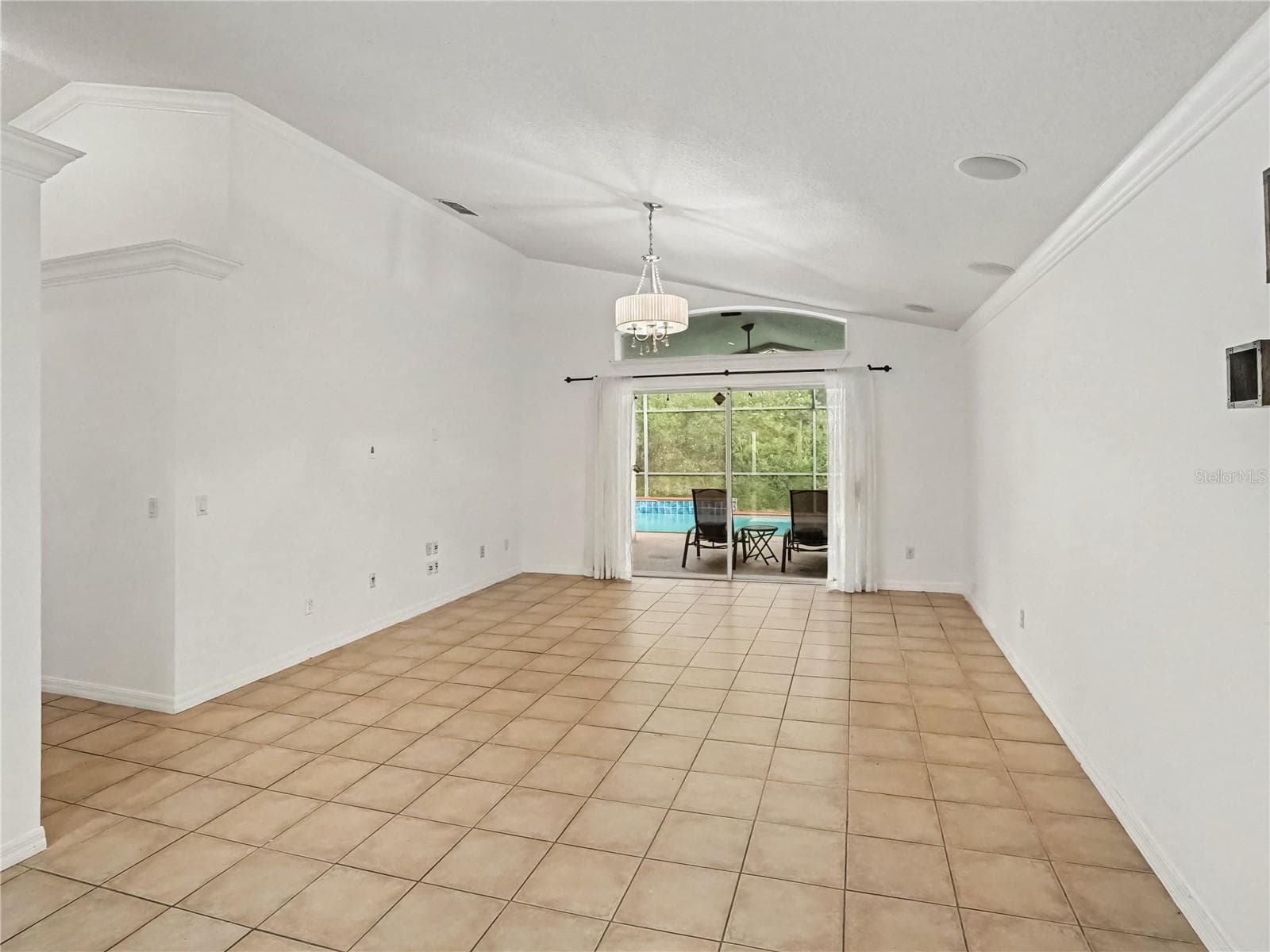 Single Family Residence at 5437 FLORENCE HARBOR DR, ORLANDO, photo 14 of 40