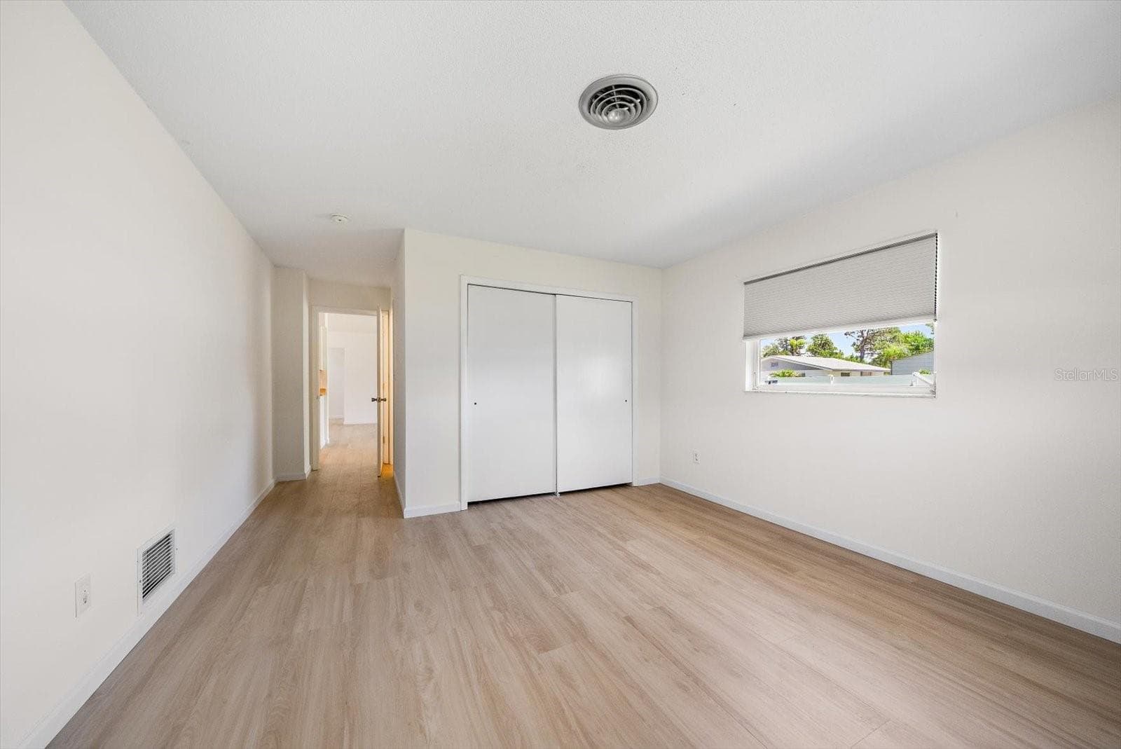 Single Family Residence at 987 QUEEN RD, VENICE, photo 25 of 36