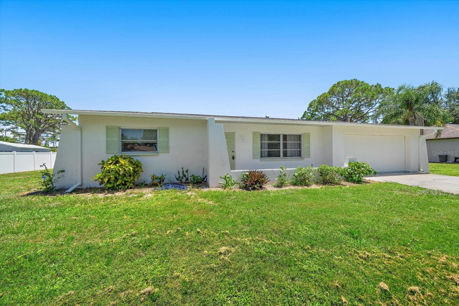 Single Family Residence at 987 QUEEN RD, VENICE, photo 36 of 36