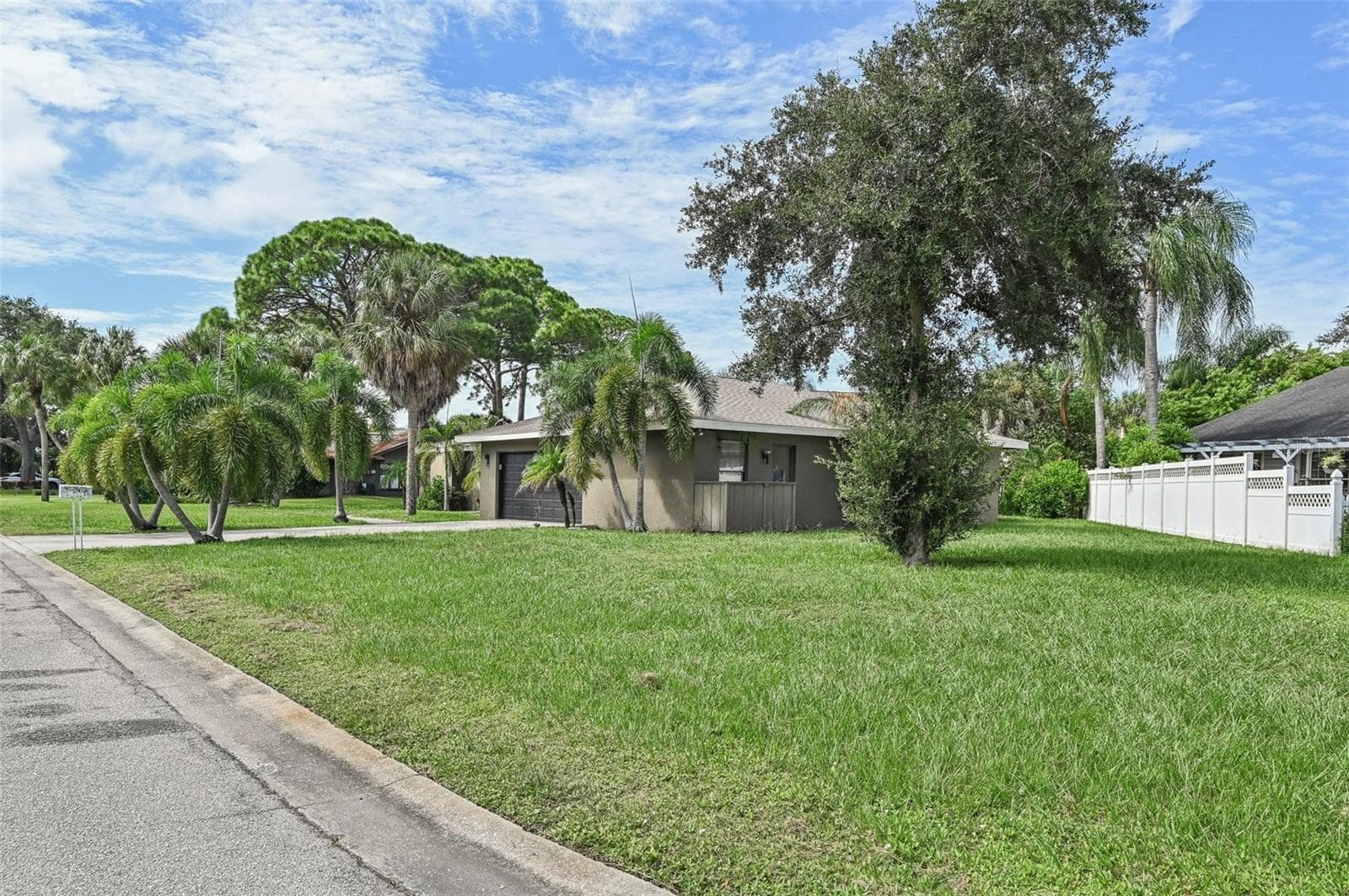 Single Family Residence at 6106 45TH ST W, BRADENTON, photo 5 of 51
