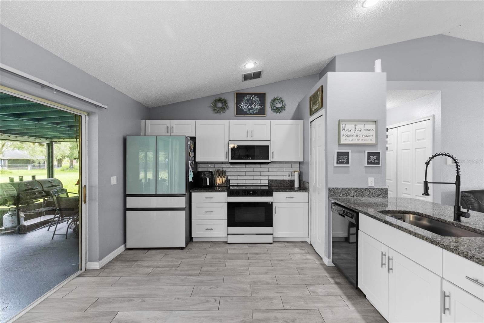 Single Family Residence at 2472 PINE CHASE CIR, ST CLOUD, photo 10 of 32