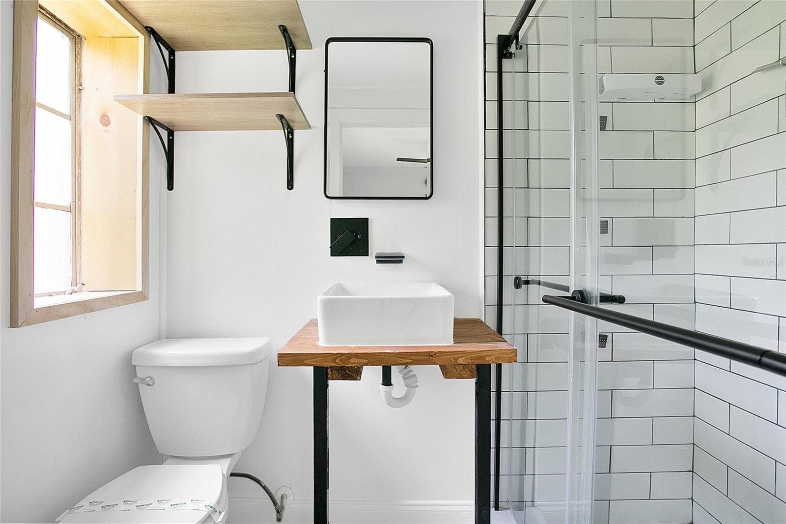 First Floor Unit, Bathroom - 2183 CRANDON AVE, WINTER PARK
