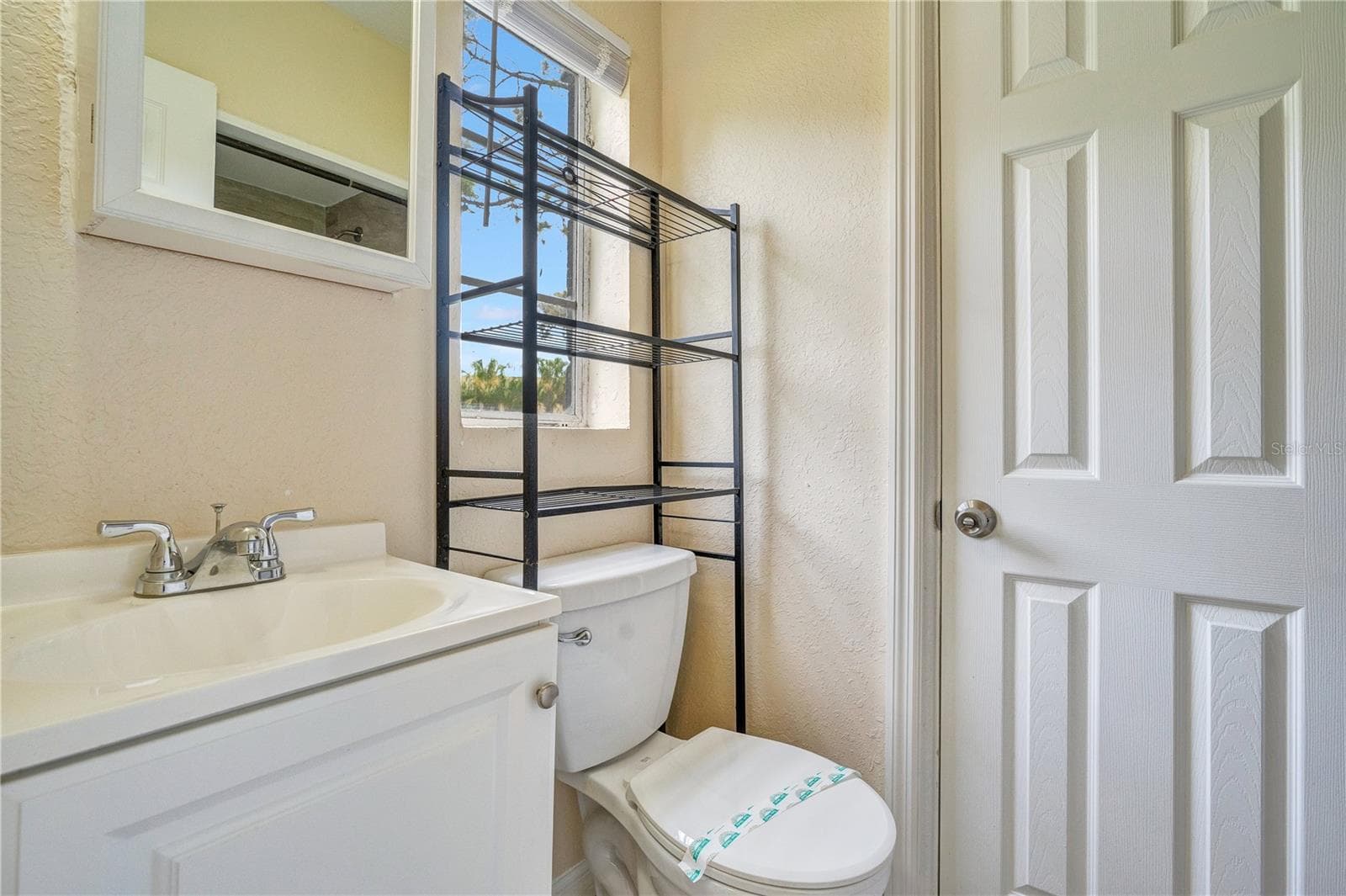 Second Floor Unit,Bathroom - 2183 CRANDON AVE, WINTER PARK