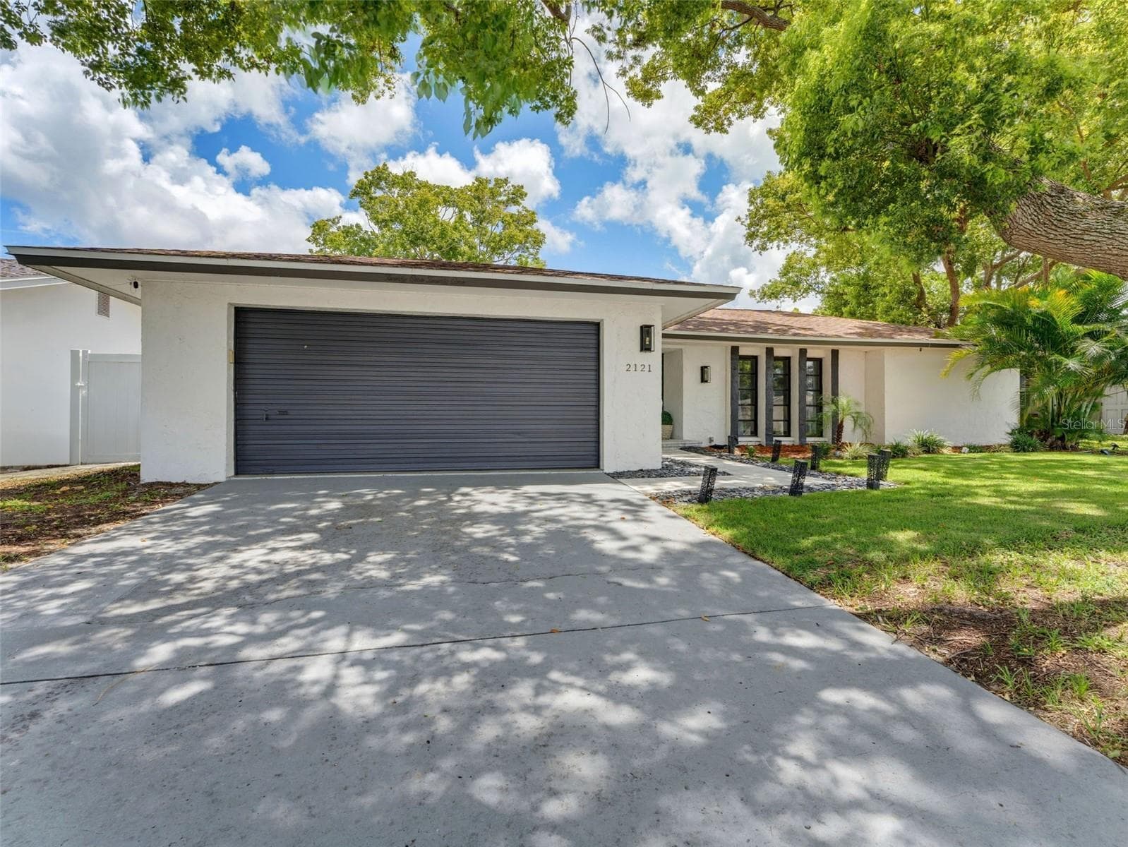 Single Family Residence at 2121 BEECHER RD, CLEARWATER, photo 5 of 94