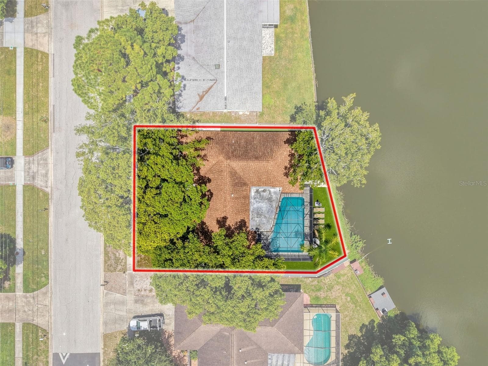 Single Family Residence at 2121 BEECHER RD, CLEARWATER, photo 13 of 94