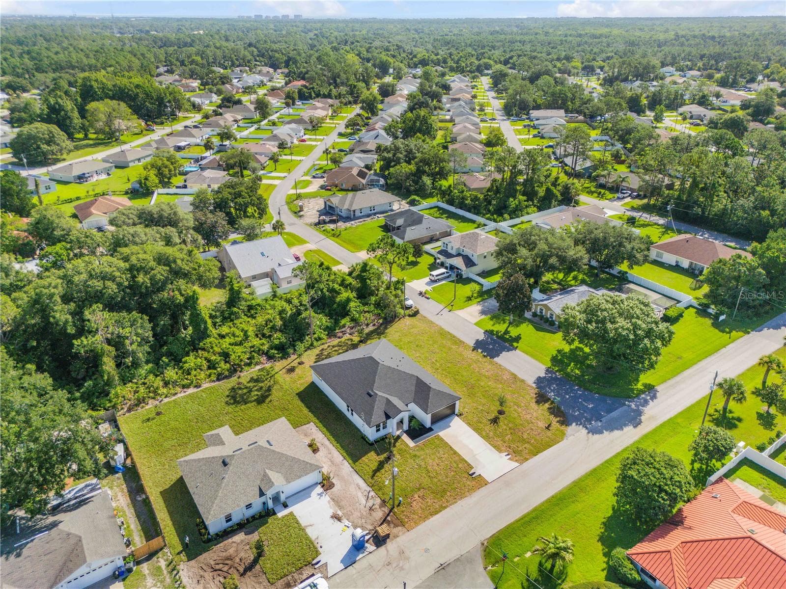 Single Family Residence at 188 PERSIMMON DR, PALM COAST, photo 35 of 37