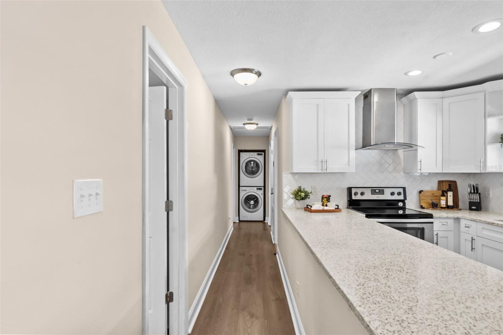 Single Family Residence at 138 69TH AVE N, ST PETERSBURG, photo 13 of 51