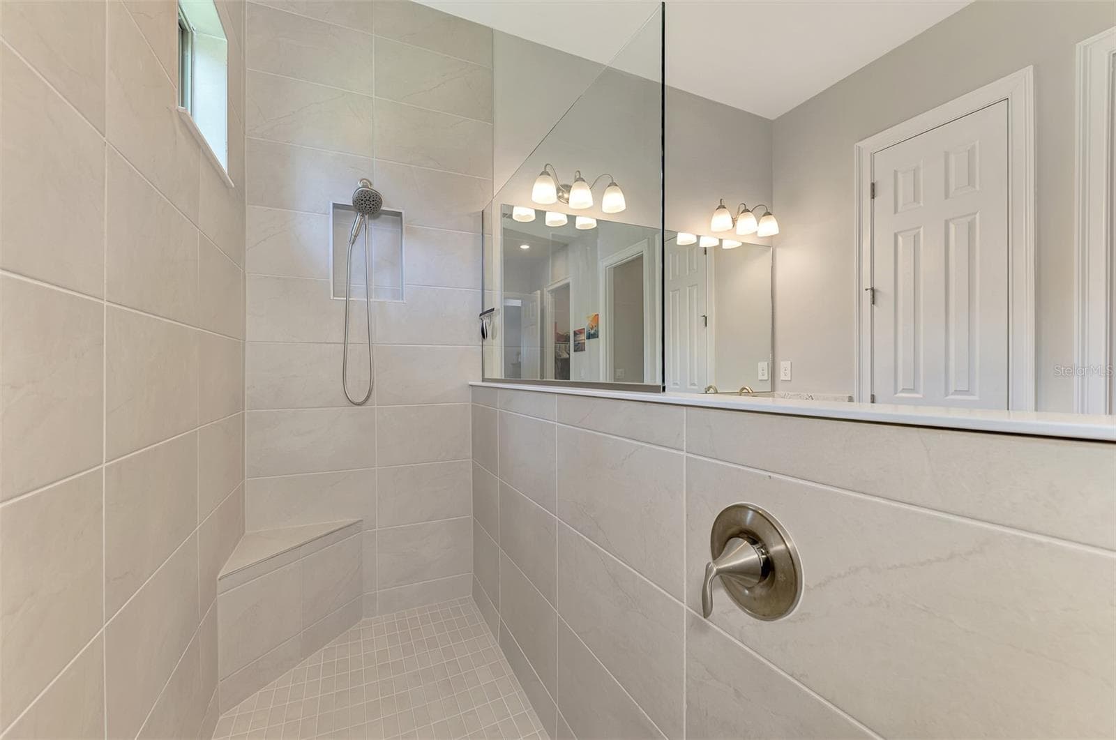 Single Family Residence at 292 VILLORESI BLVD, NORTH VENICE, photo 19 of 100