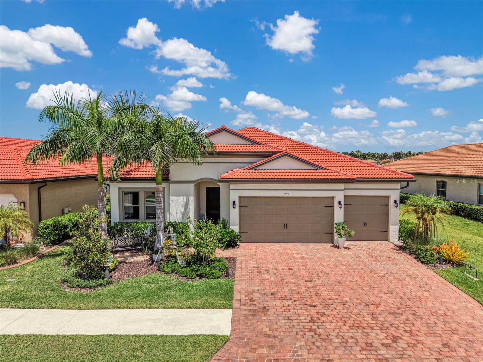 3 CAR GARAGE - 292 VILLORESI BLVD, NORTH VENICE