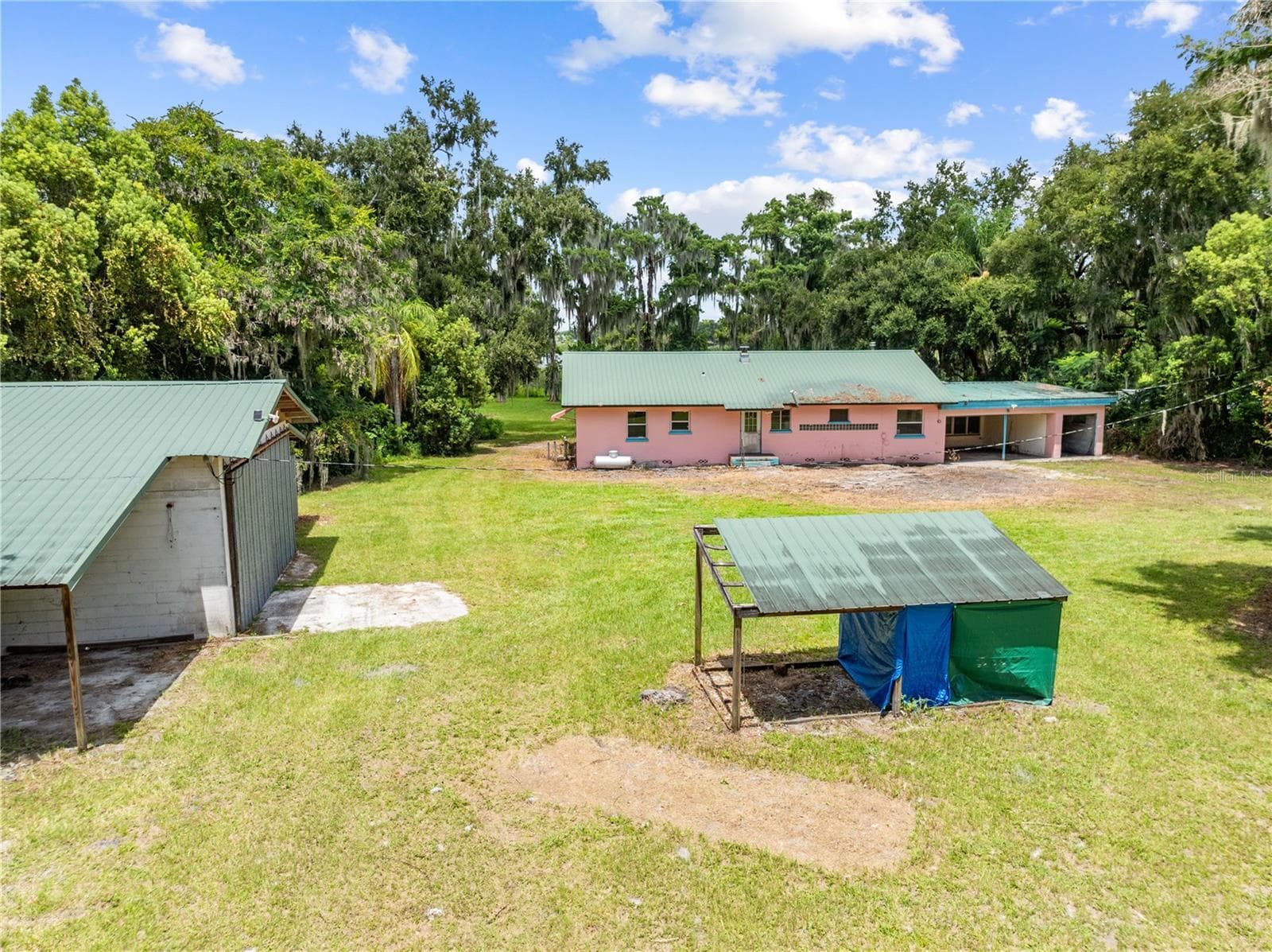 Home, detached garage and well shed - 2557 AMES HAVEN RD, KISSIMMEE