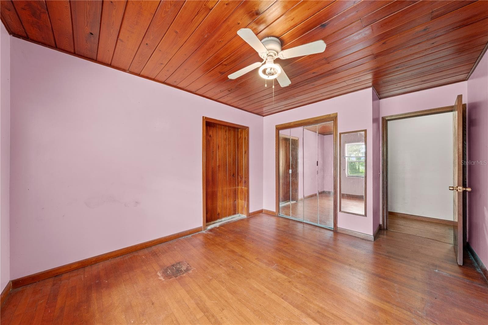Primary Bedroom with Ceiling Fan - 2557 AMES HAVEN RD, KISSIMMEE