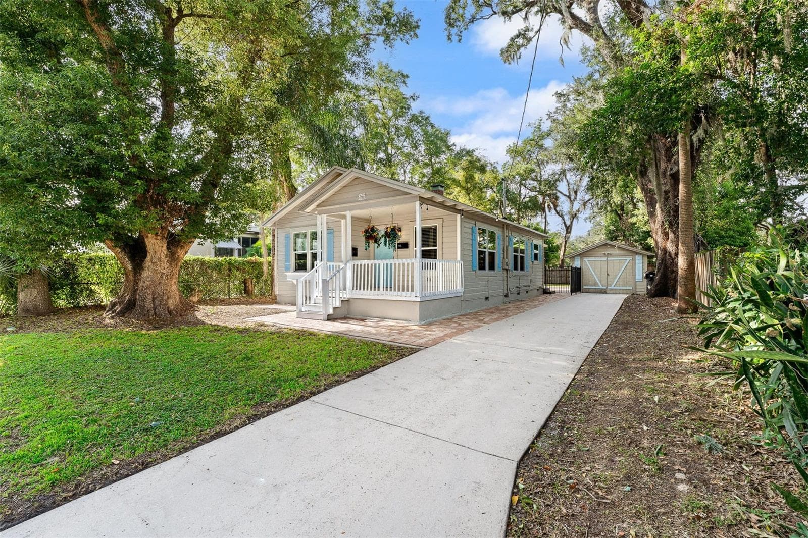 Single Family Residence at 1615 E CONCORD ST, ORLANDO, photo 3 of 31