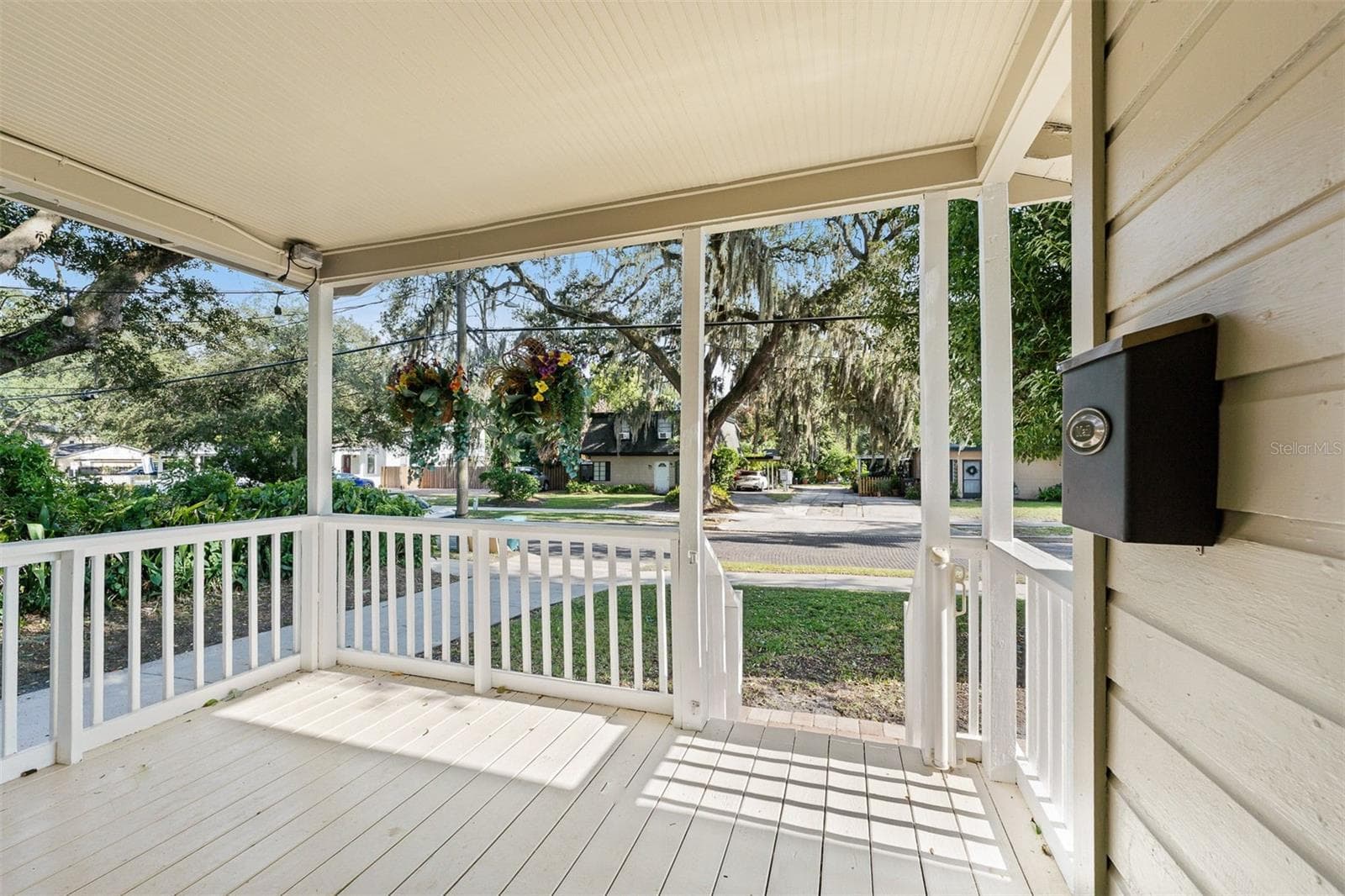 Single Family Residence at 1615 E CONCORD ST, ORLANDO, photo 6 of 31