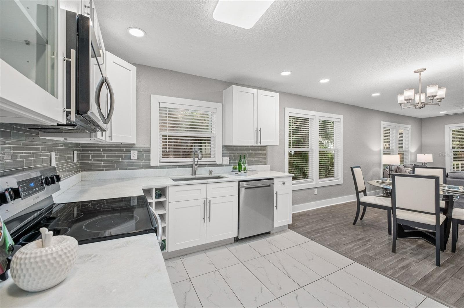 Single Family Residence at 1615 E CONCORD ST, ORLANDO, photo 13 of 31