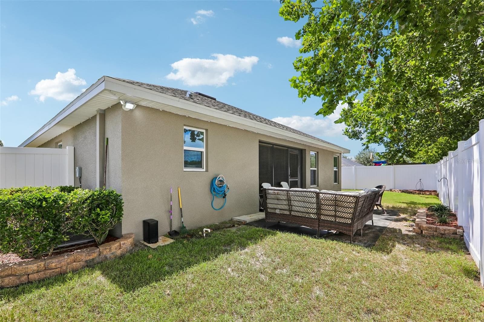 Single Family Residence at 16214 VINE CLIFF AVE, HUDSON, photo 40 of 59