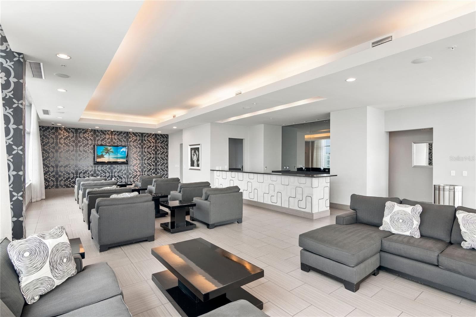 Condominium at 260 S OSCEOLA AVE #1602, ORLANDO, photo 28 of 33