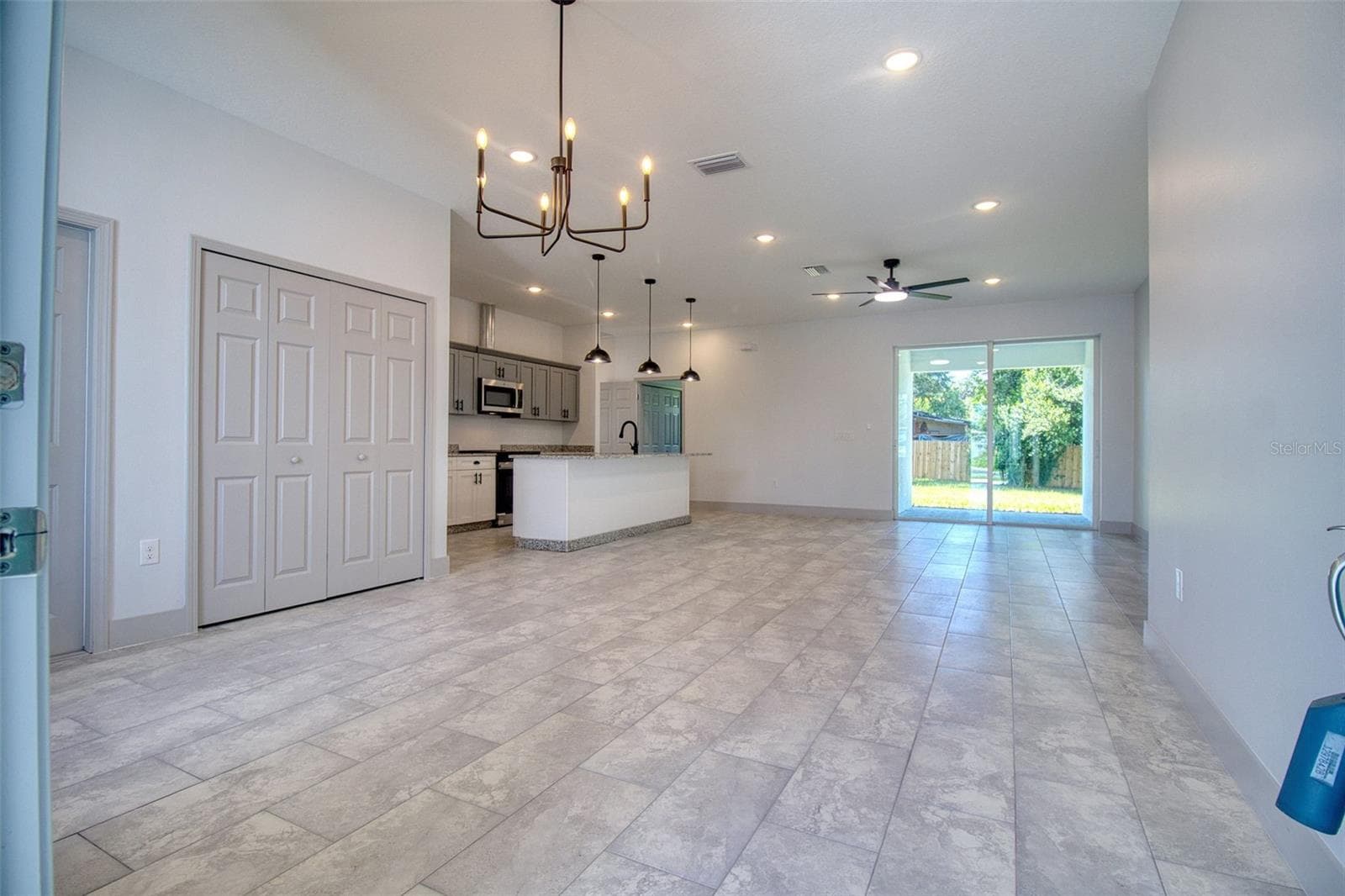 Living Room - Open Floor Plan - 1246 HERSCHELL ST, LAKELAND