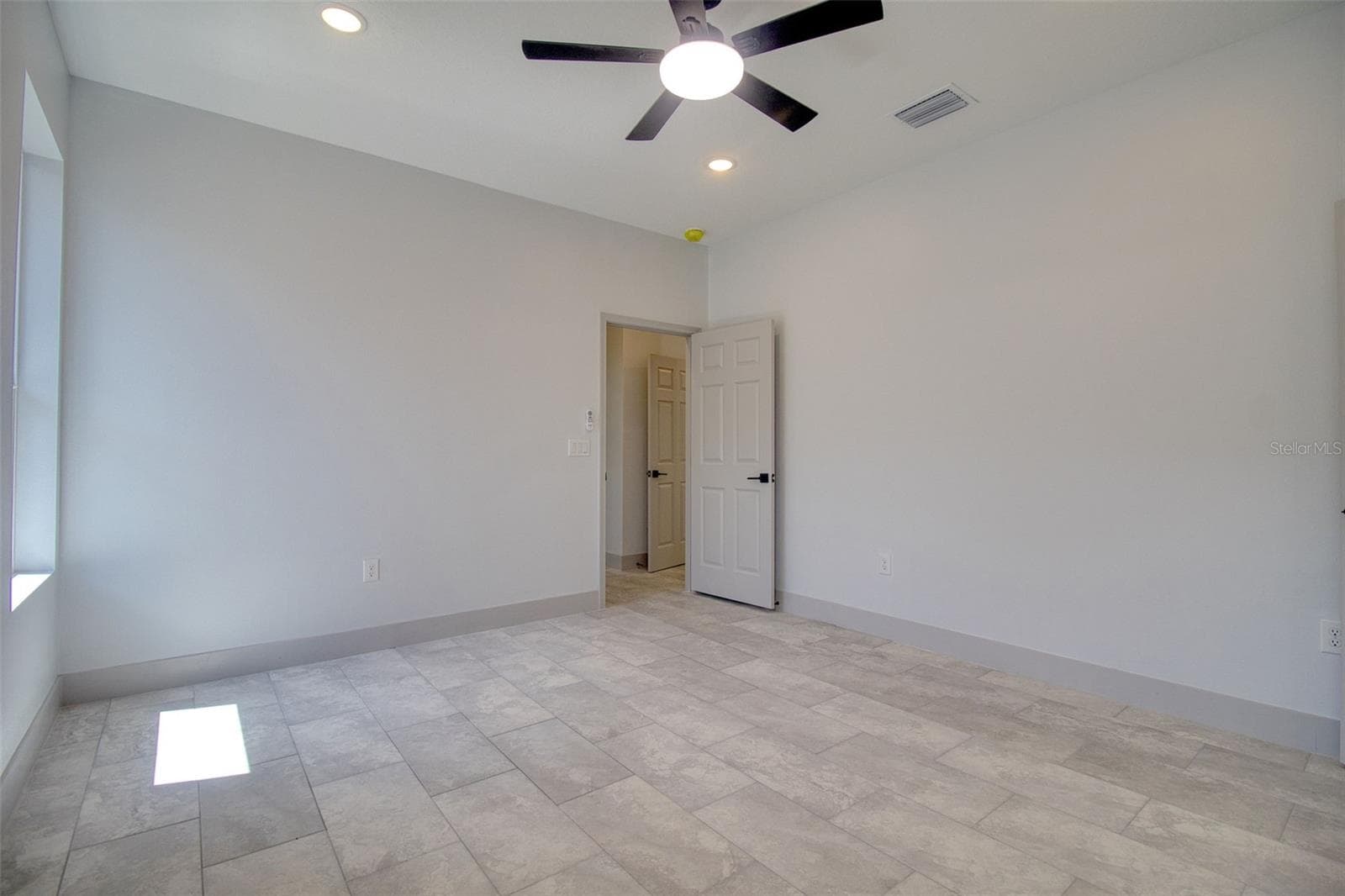 Single Family Residence at 1246 HERSCHELL ST, LAKELAND, photo 14 of 60