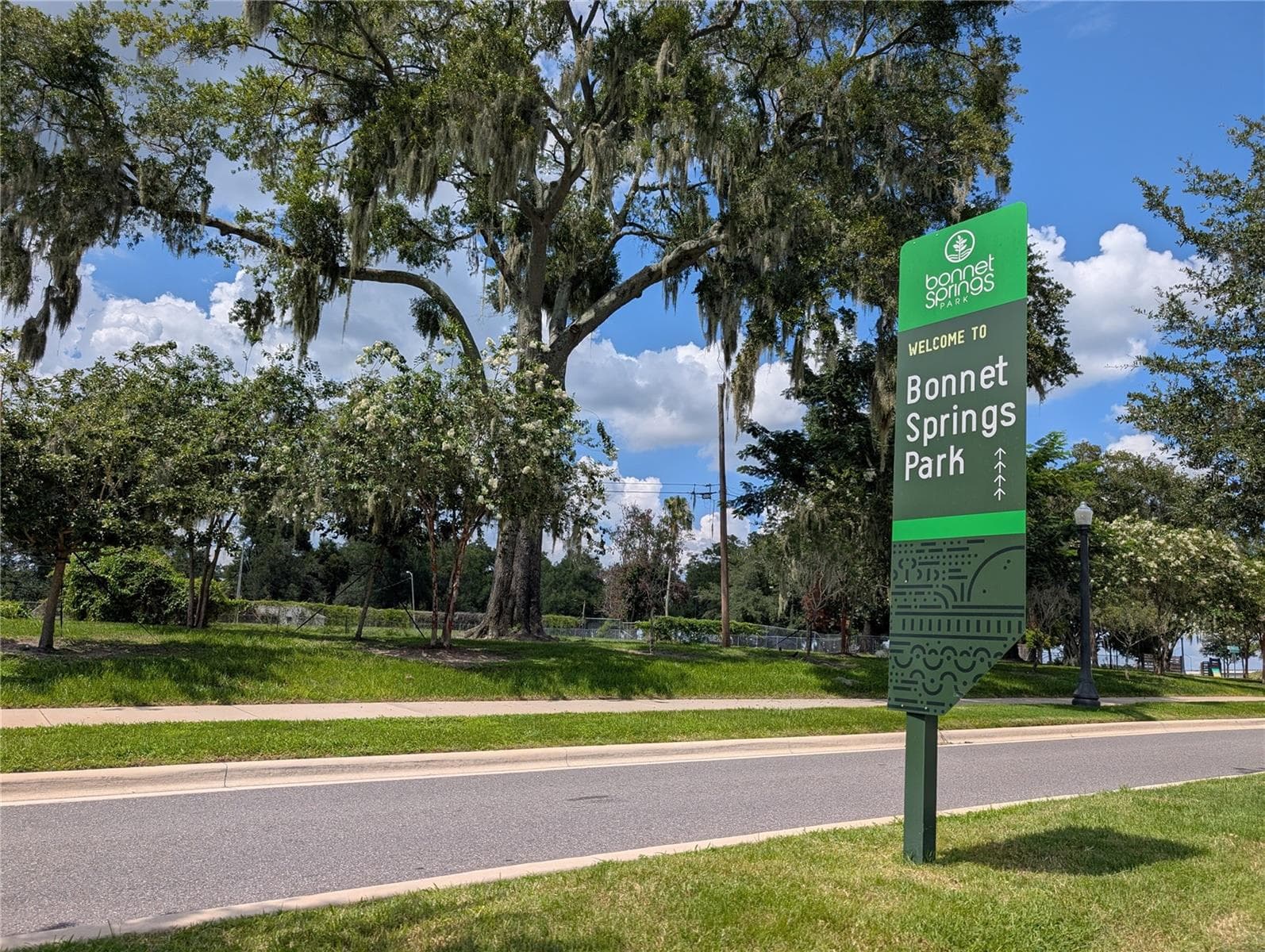 Nearby Bonnet Springs Park - 1246 HERSCHELL ST, LAKELAND