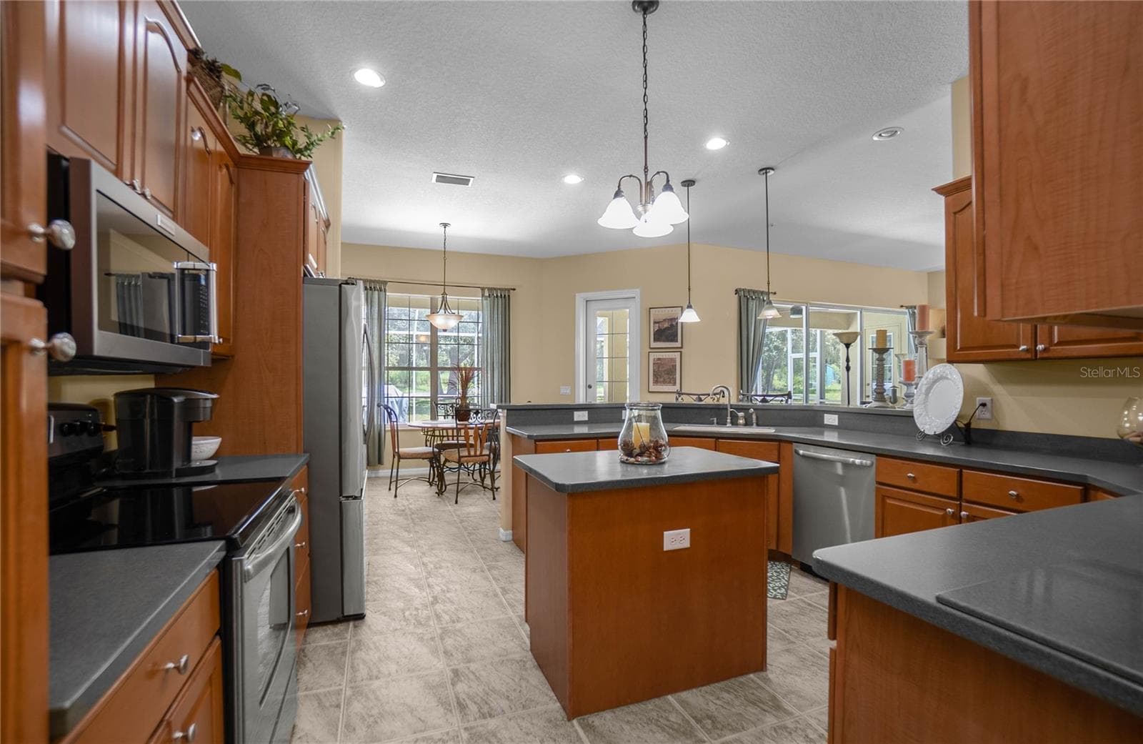 Kitchen - 9807 E LAKE TAHOE DR, INVERNESS