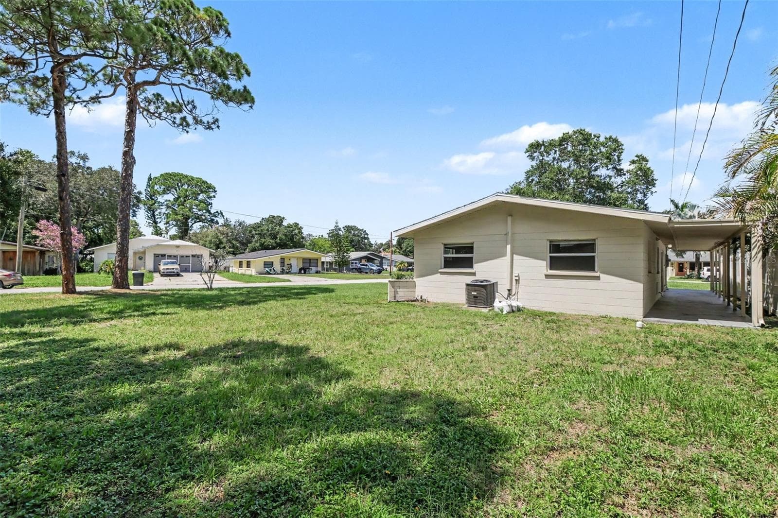 Single Family Residence at 5585 ATLANTIC AVE N, ST PETERSBURG, photo 22 of 22
