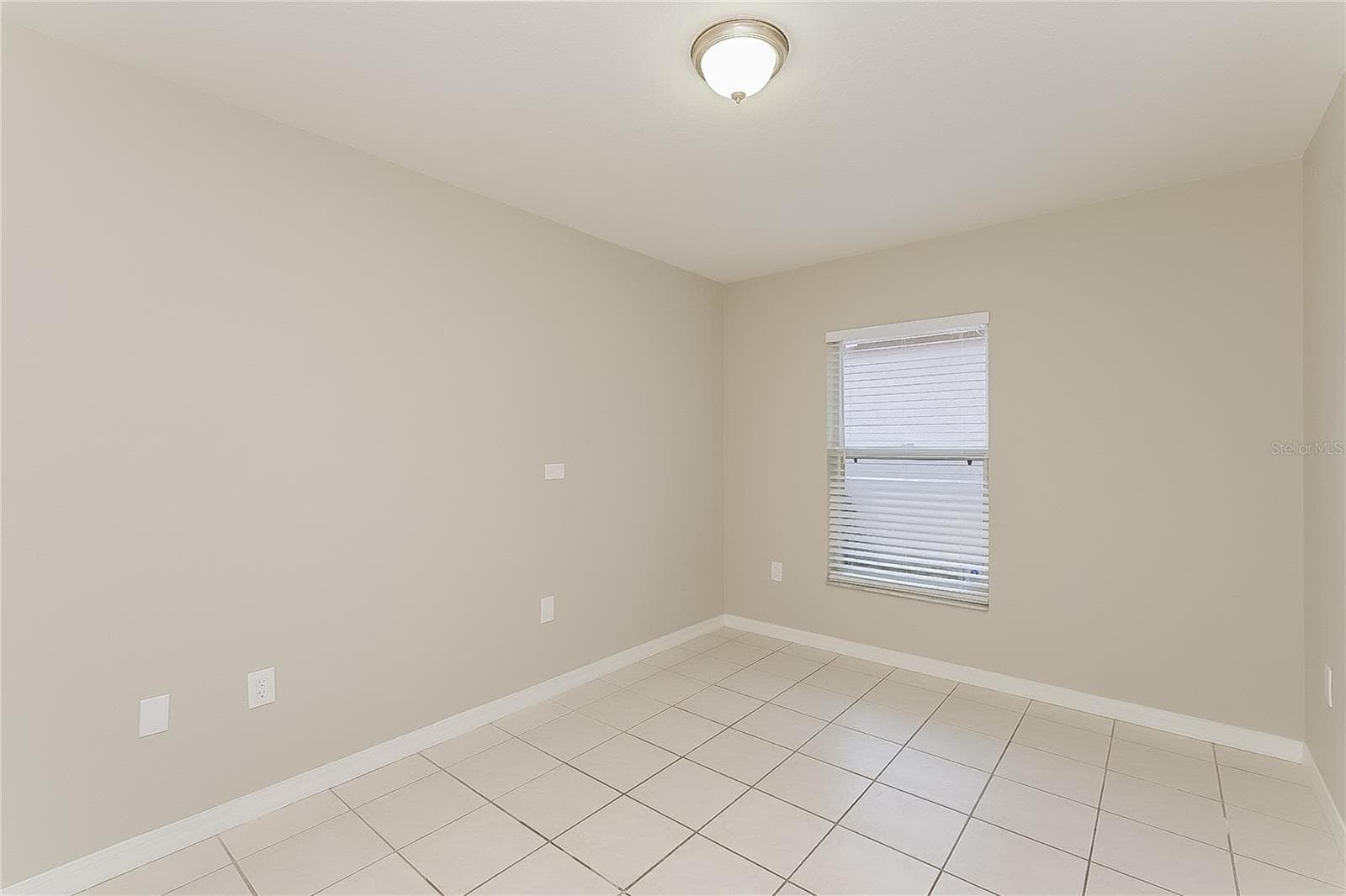 Single Family Residence at 1723 WESTERLY DR, BRANDON, photo 9 of 15