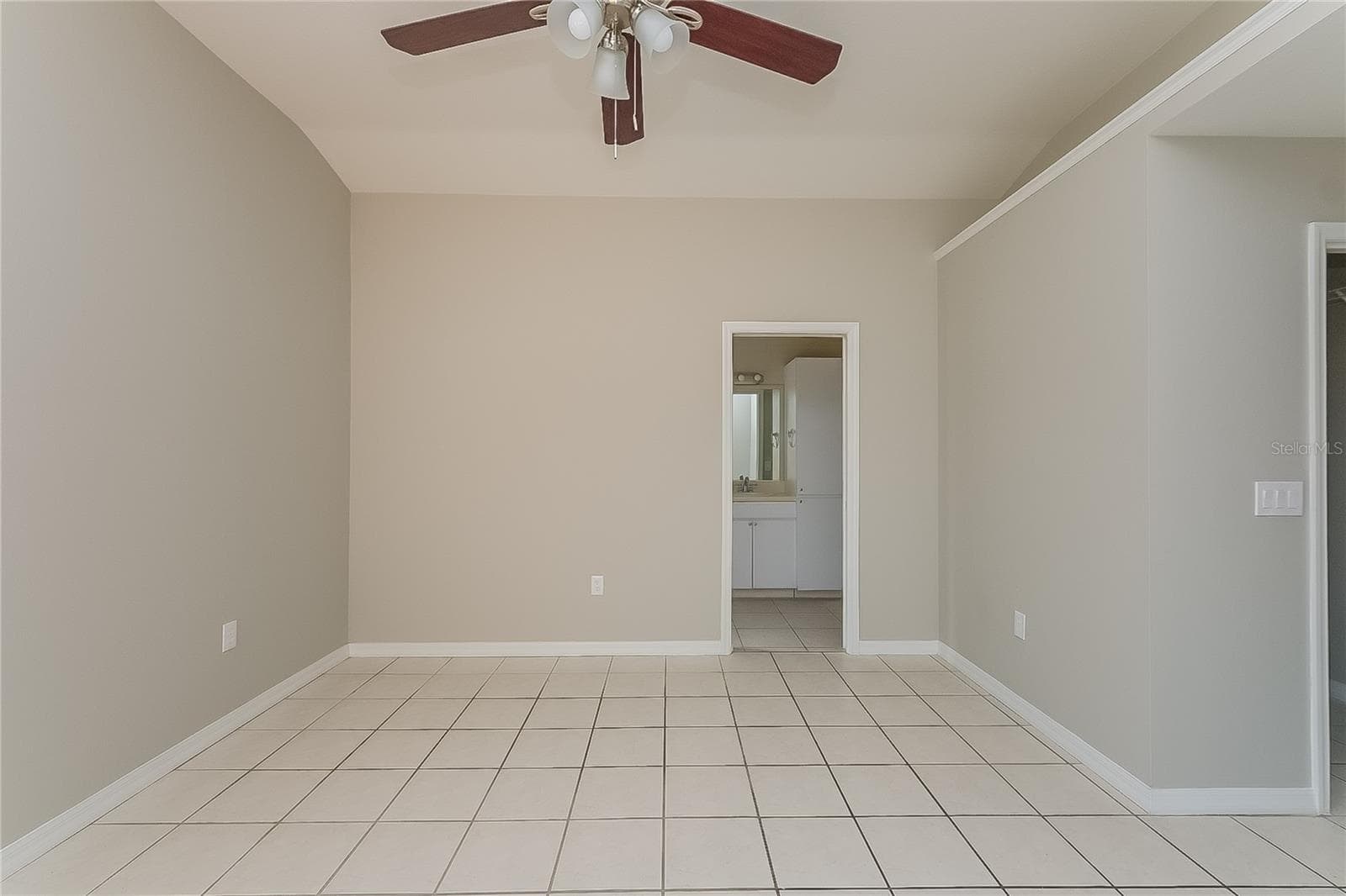Single Family Residence at 1723 WESTERLY DR, BRANDON, photo 14 of 15