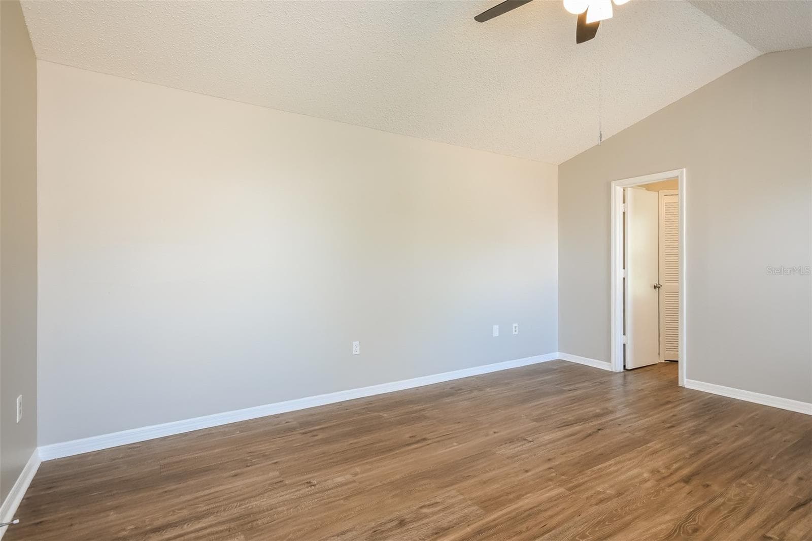 Single Family Residence at 11943 BLACKHEATH CIR, ORLANDO, photo 9 of 15